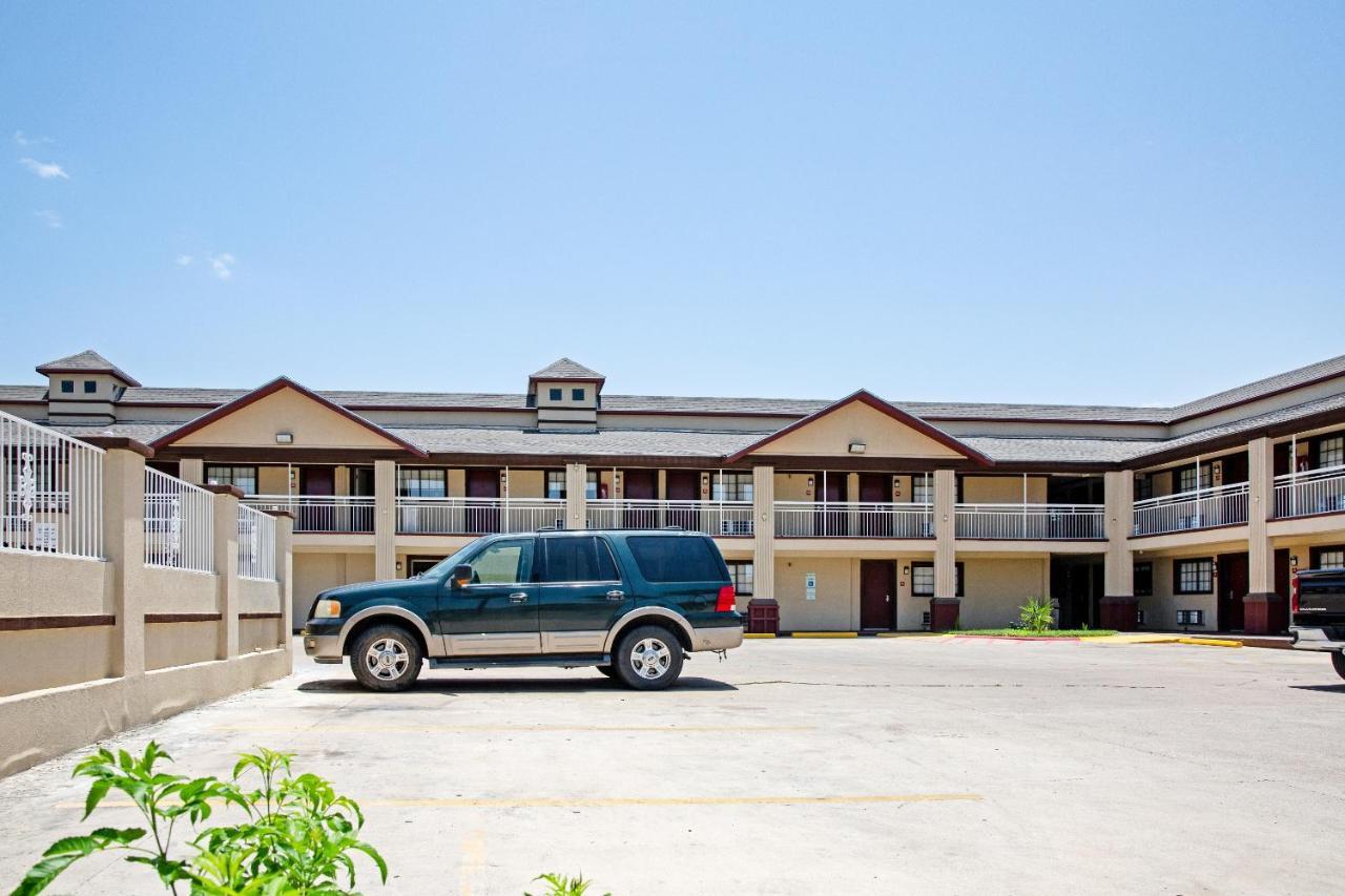 Oyo Hotel Mcallen Airport South Exterior foto