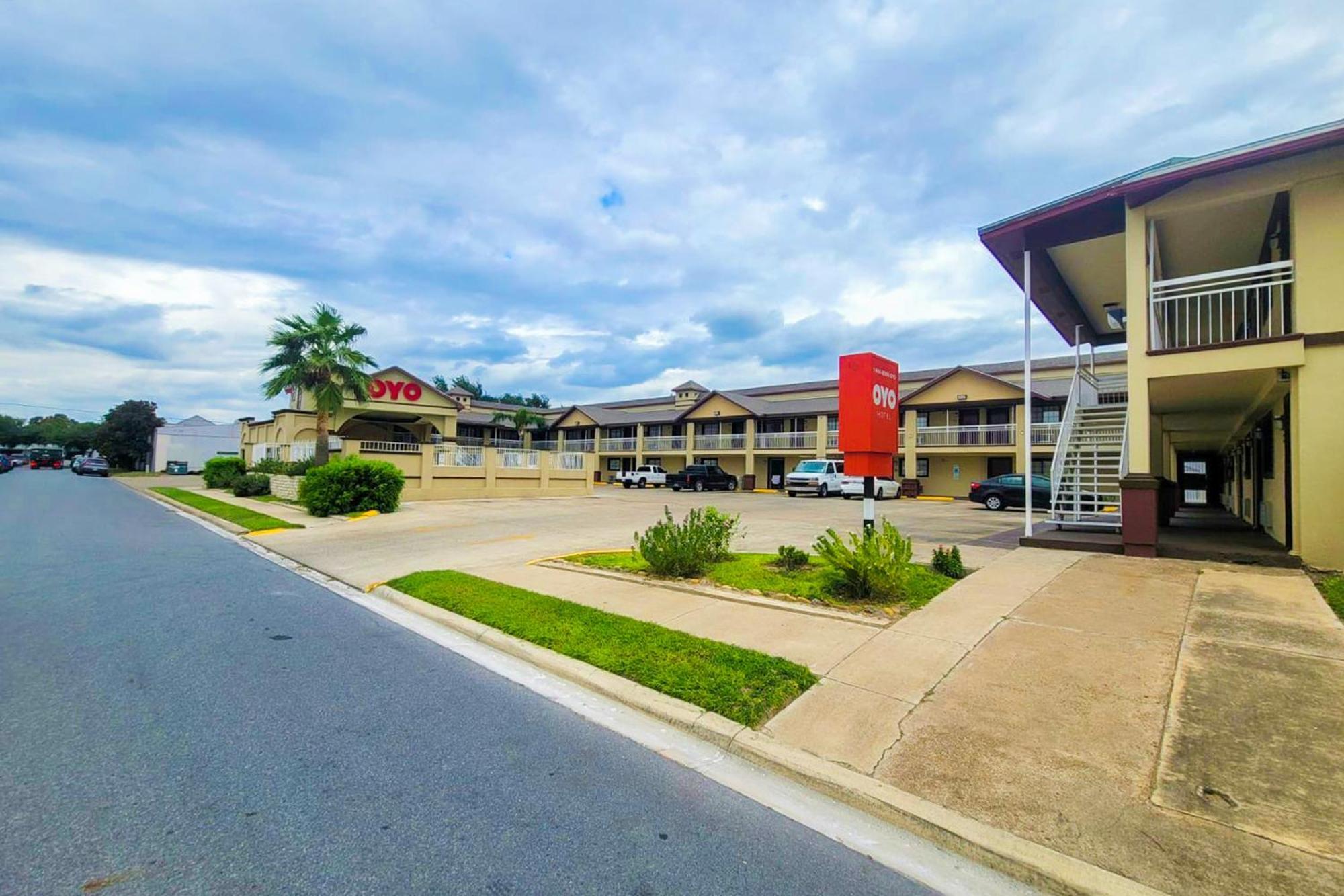 Oyo Hotel Mcallen Airport South Exterior foto